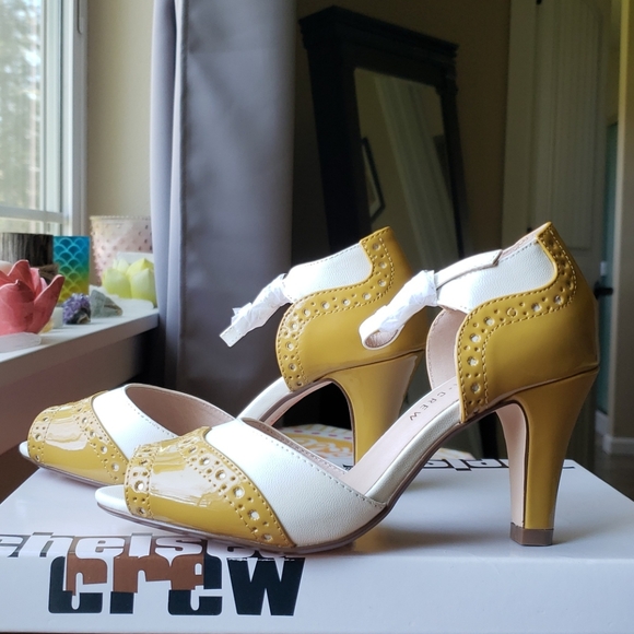 NIB - Brand new Mustard & Bone Godiva pump - Picture 8 of 11